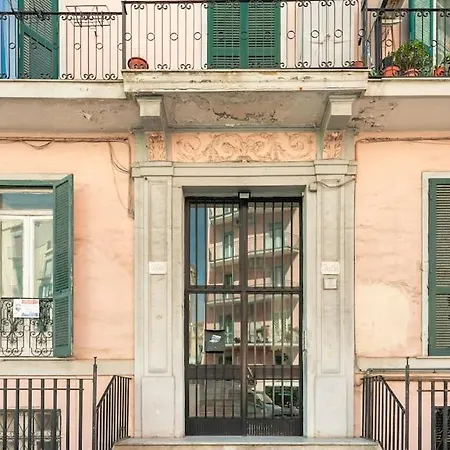Italia Al Vomero Guest house *